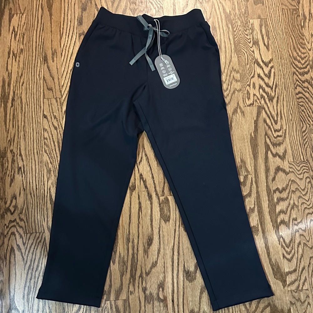 Figs FORMX navy tapered leg scrub pant